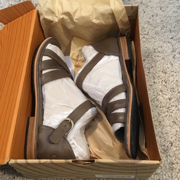 Boggs Sandals - Size 10 - Picture 8 of 9